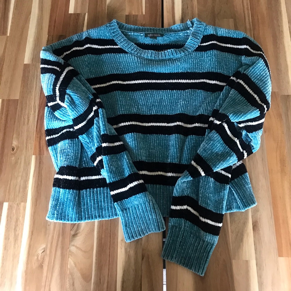 ✨striped cropped sweater✨